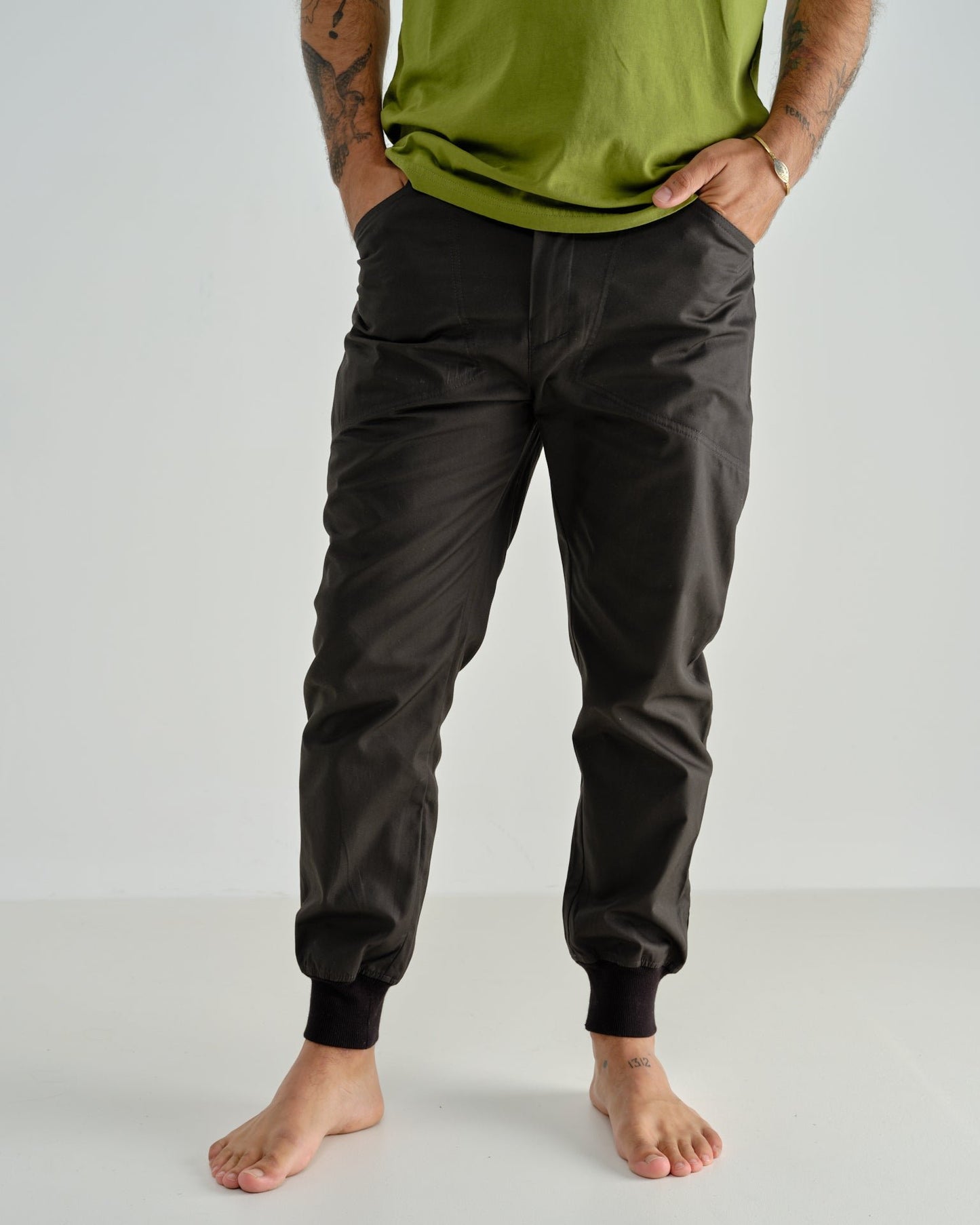 TADAO BLACK TROUSERS